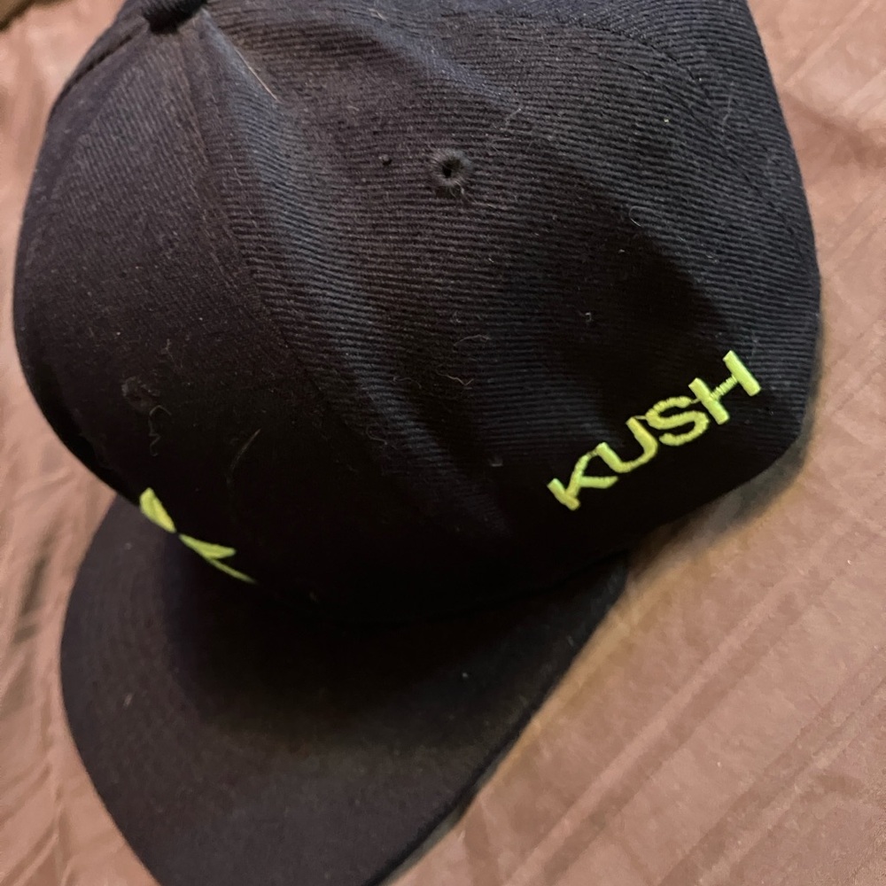 Weed Leaf SnapBack - Picture 3 of 3